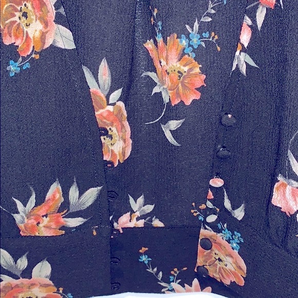 inTu Anthropologie Bell Sleeve Crop Top/Jacket - Picture 8 of 12